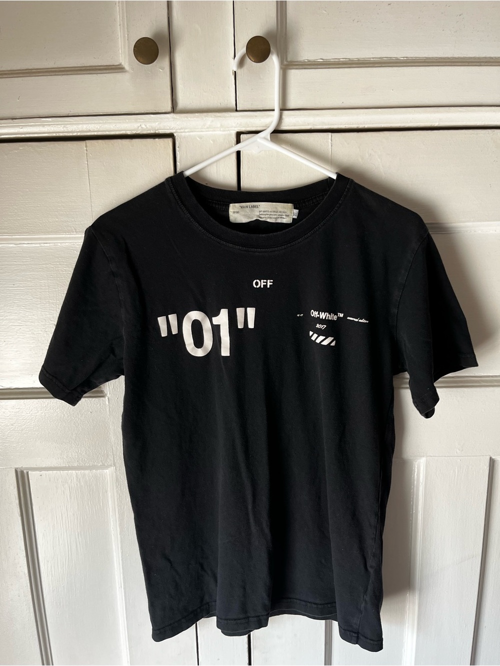 Off-White Black Tee with White “01” and Diagonals on Back - Men’s Size XL